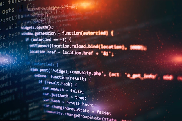 Närbild på utveckling av programmerings- och kodningstekniker. Utvecklare som arbetar med webbplatskoder på kontoret.