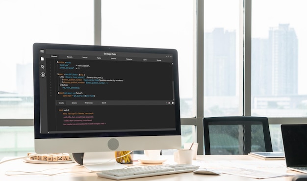 Programmering av programvaruutveckling på datorskärm för modern applikation