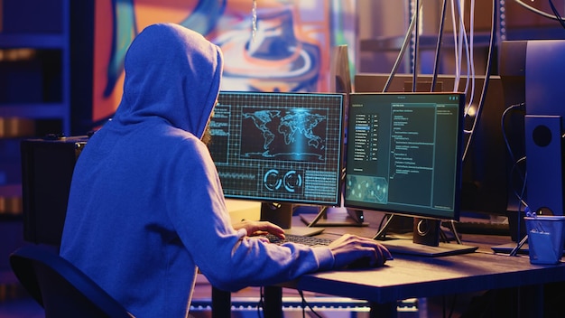 Spy using VPN to mask online identity