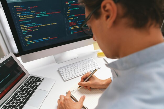 Stressful IT analyzing online software information writing memo list Pecuniary