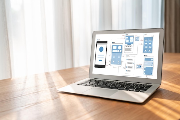 UX UI-designproces for moderne mobilapplikation og hjemmeside. Kreativ prototype af wireframe til professionel appudvikler
