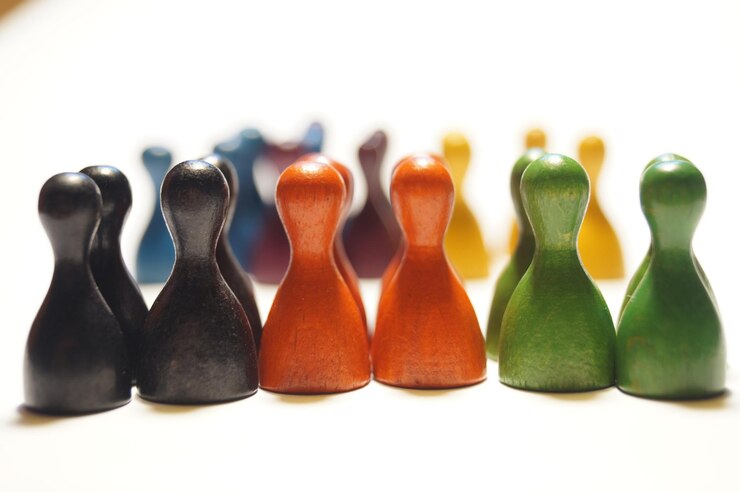 Fotoğraf close-up of toys against white background