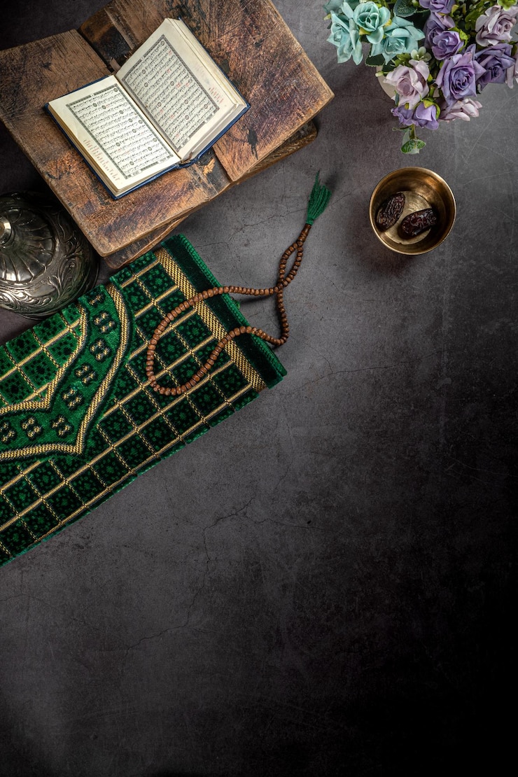 Fotoğraf concept of ramadan kareem food on dark textured background