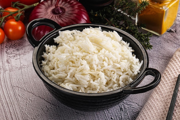 Hint mutfağı Buharda pişirilmiş basmati pirinci