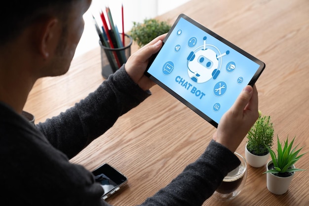 Müşteri sorularını otomatik olarak yanıtlayan, modern çevrimiçi işletmeler için chat bot yazılım uygulaması
