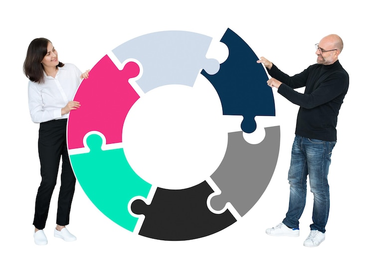 Fotoğraf png partners collaborating in making circle transparent background
