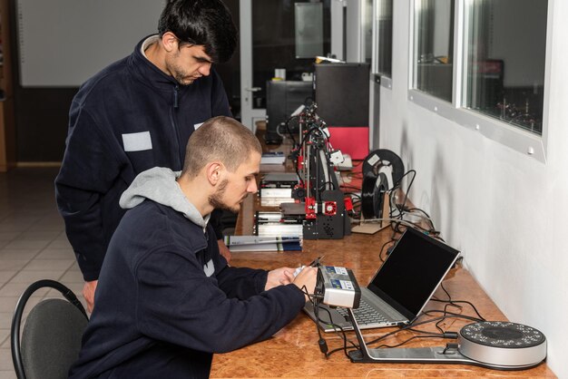 3D scanning and printing training class