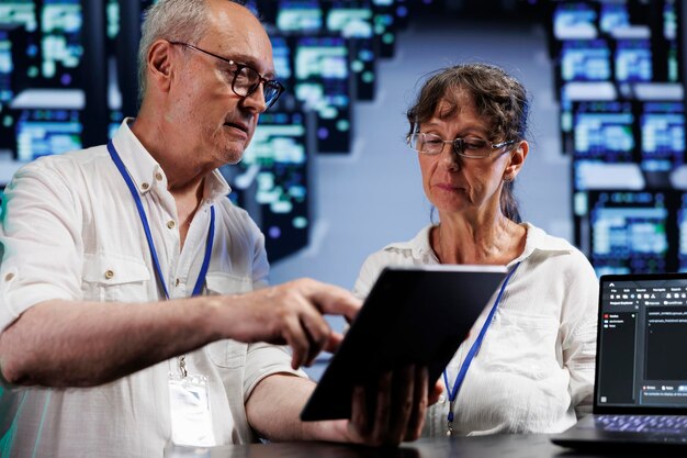 Trained wiremen doing server analysis