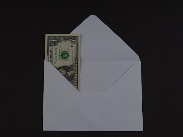 1 Amerikaanse dollar in een envelop