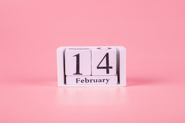 14 februari kalender op roze. Liefde, bruiloft, romantische en Happy Valentine dag vakantie concept