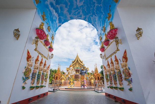 14 Oct 2022 Chiang Rai ThailandxAWat Saeng Kaew Phothiyan Beautiful temple with beautiful views