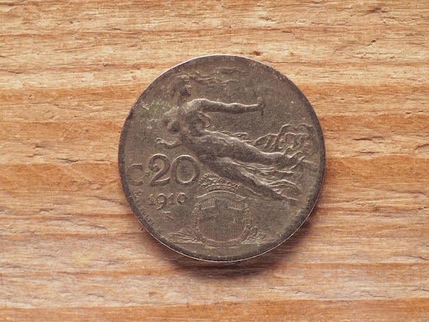 20 cent coin obverse showing woman representing freedom currenc