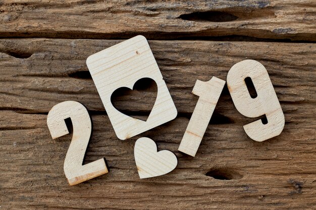 2019 wood heart on wooden