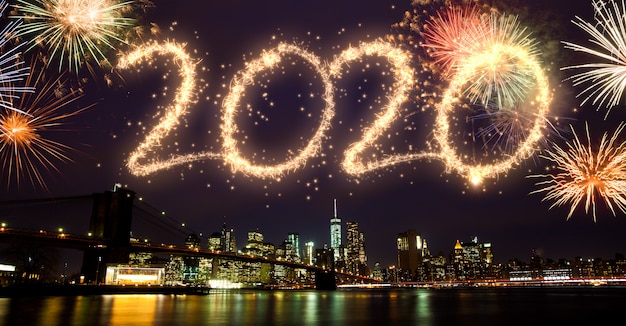 2020 vuurwerk boven New York