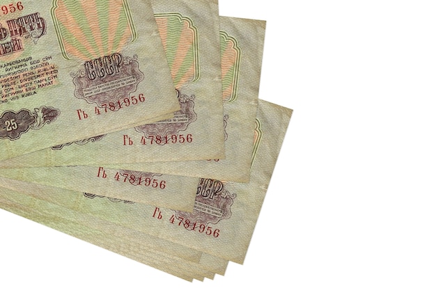 Фото Банкноты 25 российских рублей лежит в небольшой пачке или изолированной пачке. концепция бизнеса и обмена валюты