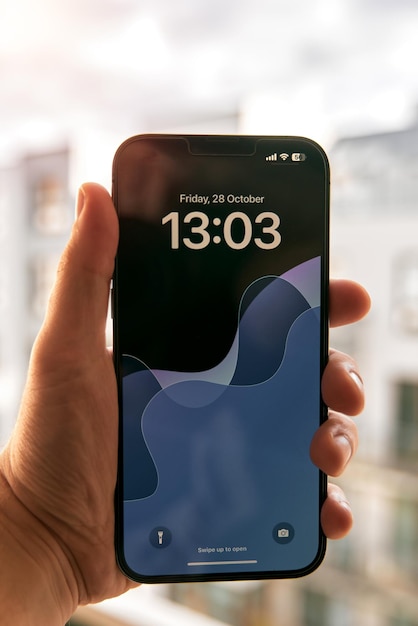 28 ottobre 2022 apple iphone pro max apple ha finalmente aggiunto un'icona della percentuale della batteria nell'ultimo ios 161 primo piano di un'icona della percentuale della batteria aggiornata sull'iphone