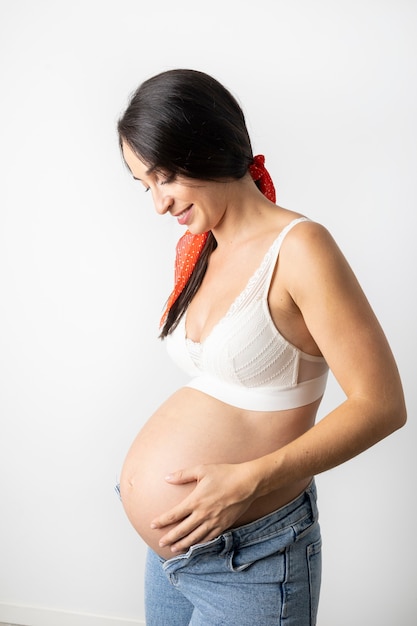 30 weken zwangere vrouw portret