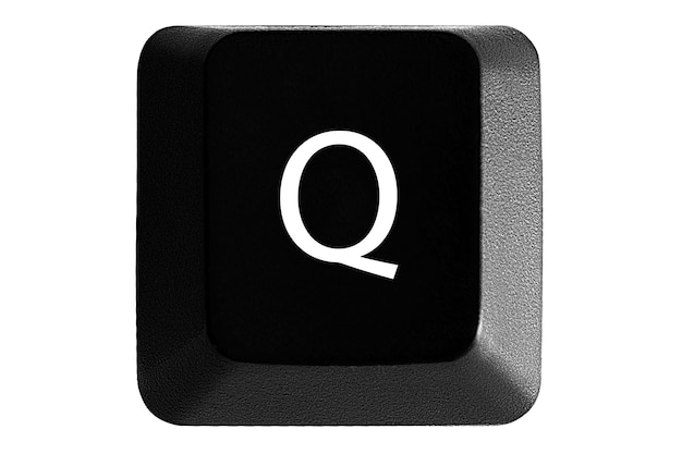 白い隔離された背景に英語の文字Qが付いたキーボードボタンの3D画像