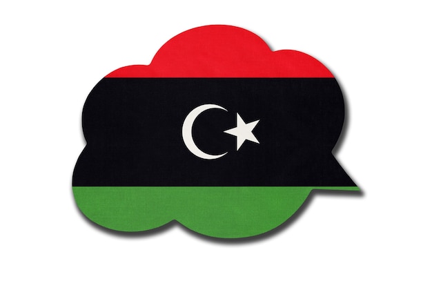 3D речи пузырь с государственным флагом Ливии, изолированные на белом фоне. Говорите и учите язык. Символ ливийской страны. Знак мировой коммуникации.