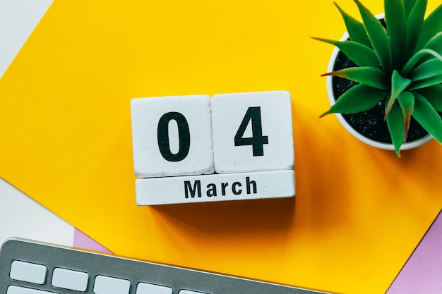 4 quarto giorno di marzo sul calendario