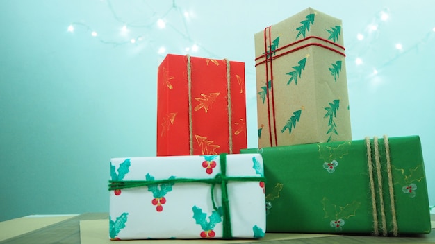 4 gift box on Christmas day 