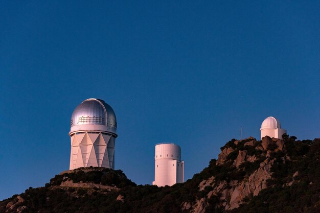 4k image telescopes on kitt peak near tucson arizona after sunset