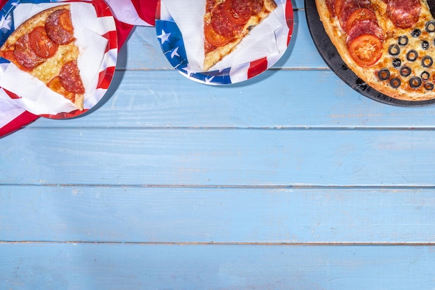 写真 7月4日のパーティーホリデーアメリカ愛国的なピザ