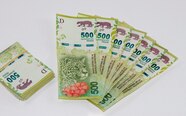 Premium Photo 500 Argentine Peso Bills On White Background Fanned Out Premium Photo 500 Argentine Peso Bills On White Background Fanned Out