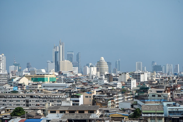 写真 街の黄金の山の美しい景色