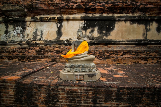タイのアユタヤにあるワットヤイチャイモンコール寺院の美しい景色