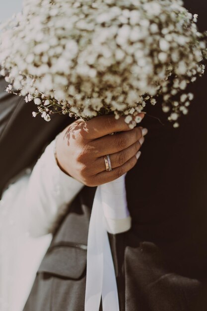 写真 花を持った花嫁