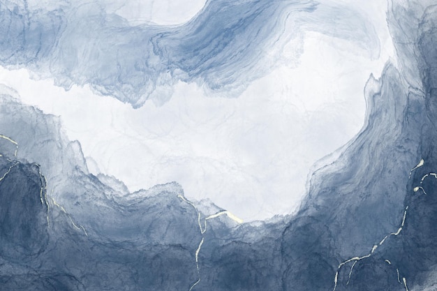 写真 氷の線と水の線を描いた川の絵