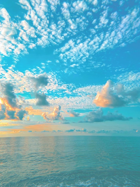Фото Фото океана и неба с облаками