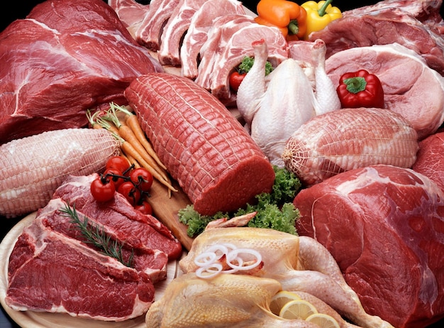 사진 다양한 정육점 신선한 고기 쇠고기 닭고기 및 돼지 고기