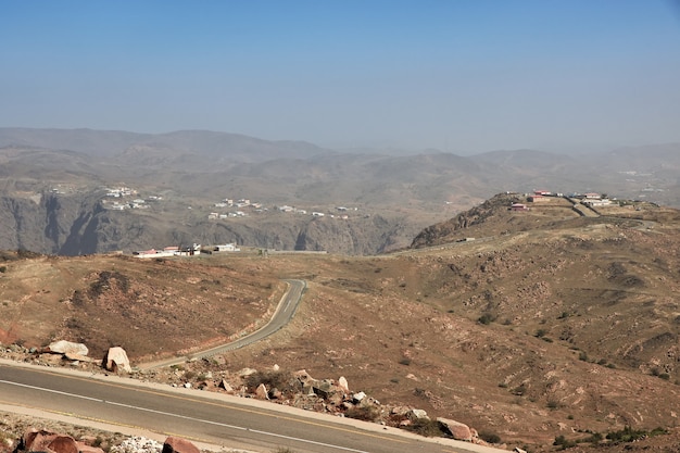 Aard van het Hejaz-gebergte dichtbij de stad Taif in de provincie Mekka, Saoedi-Arabië