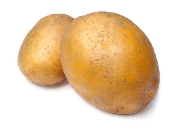 Aardappel geïsoleerd op witte achtergrond