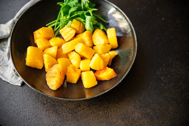 aardappelen gestoofde groente kruiden geen vlees verse maaltijd snack op tafel kopieer ruimte voedsel achtergrond