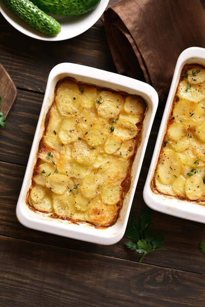 Foto aardappelgratin in ovenschaal