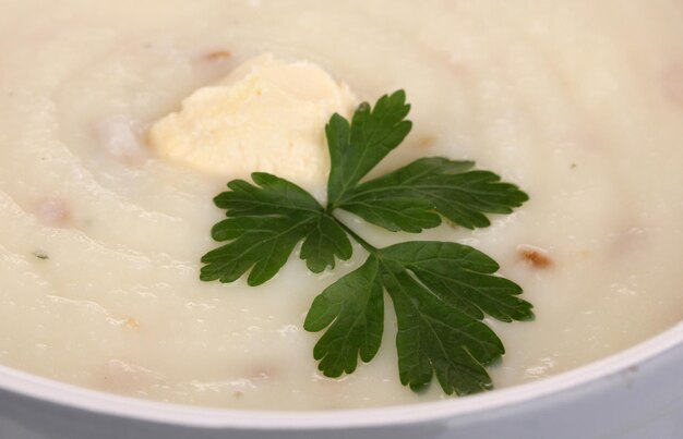 Aardappelpuree in steelpan close-up