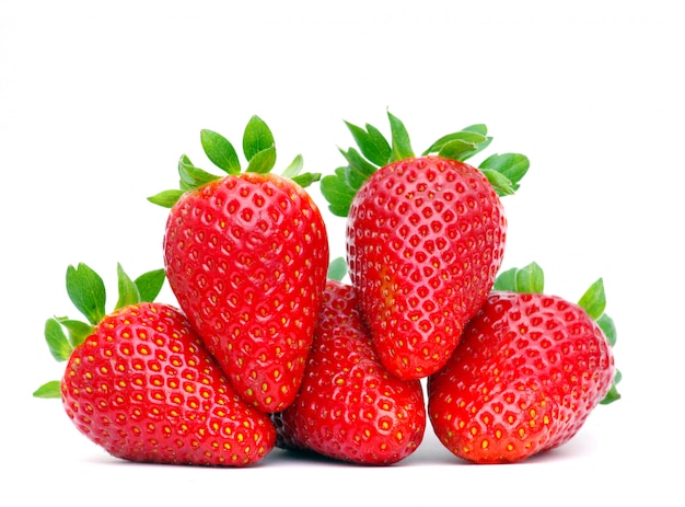 aardbeien fruit met bladeren