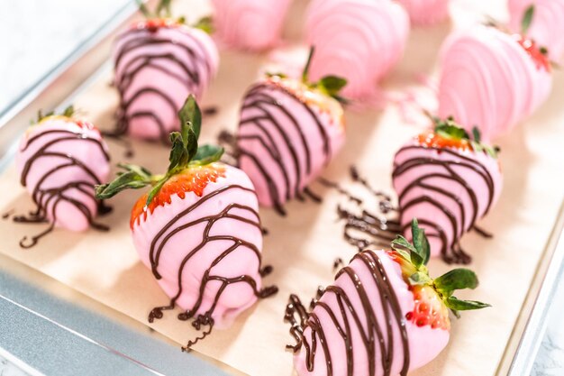 Aardbeien in chocolade
