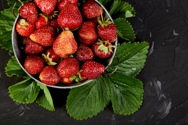 Aardbeien in de kom