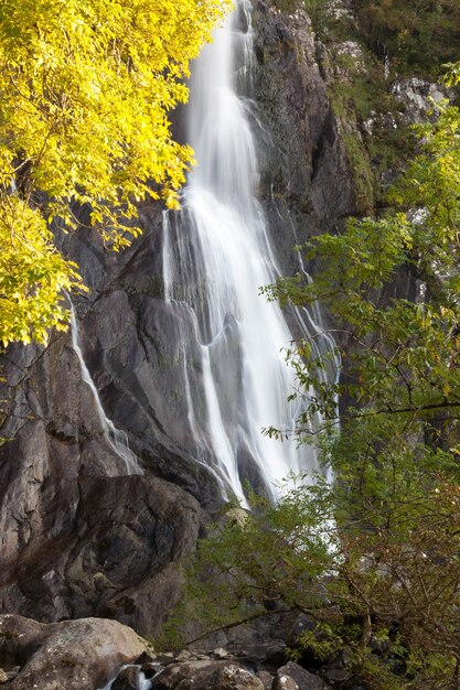 Осенний водопад Абер