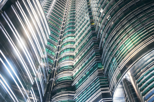 Foto abstract architectonisch wolkenkrabberbedrijf kuala lumpur, maleisië stadscentrum klcc petronas twin towers