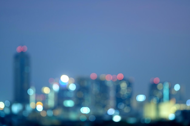 Photo abstract blurred background cityscape of krung thep maha nakhon bangkok on night scene