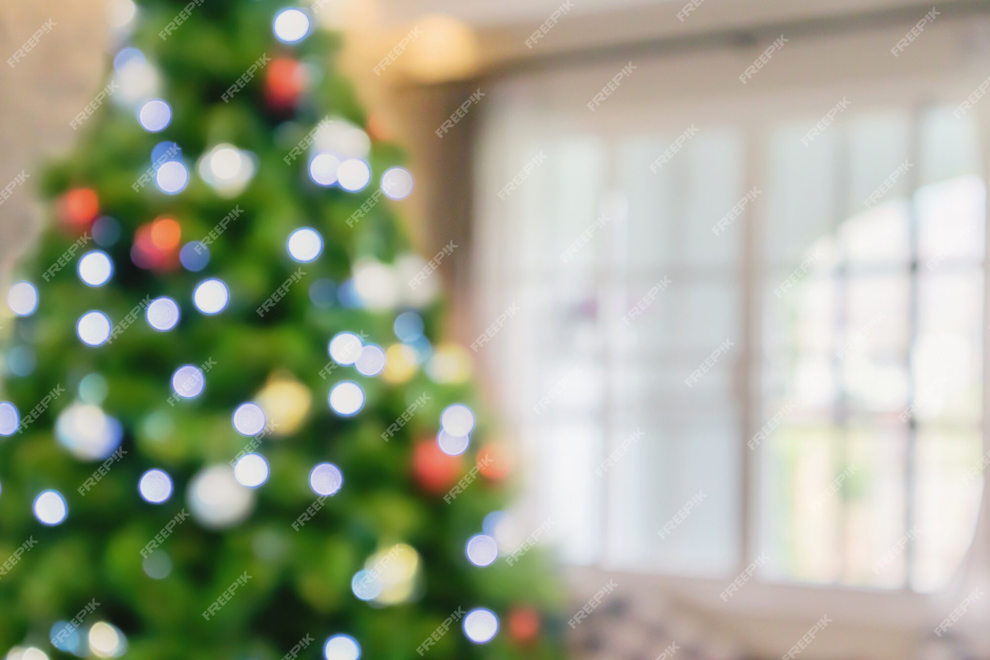 Premium Photo | Abstract blurred christmas tree with bokeh light ...