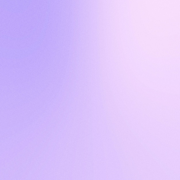 Фото Абстрактный размытый приглушенный фиолетовый градиент с эффектом шумовой текстуры.