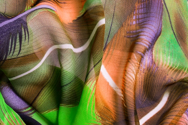 写真 背景として抽象的なカラフルなドレップされた絹の布