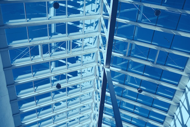 抽象的な現代のハイテク建築の背景 青色の写真