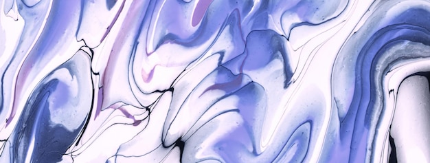 Sfondo artistico fluido astratto colori azzurro e bianco marmo liquido pittura acrilica con sfumatura viola